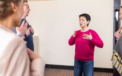 Die Stimme in der Führung: Warum sie unterschätzt wird und was sie über Ihre Persönlichkeit verrät